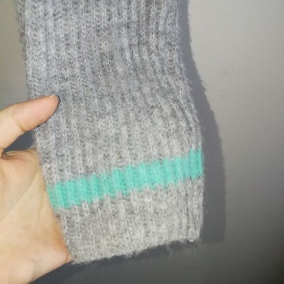 FASHION NOVA Grey & Turquoise Stripes Chunky Knit Cropped Sweater Large - Picture 7 of 13